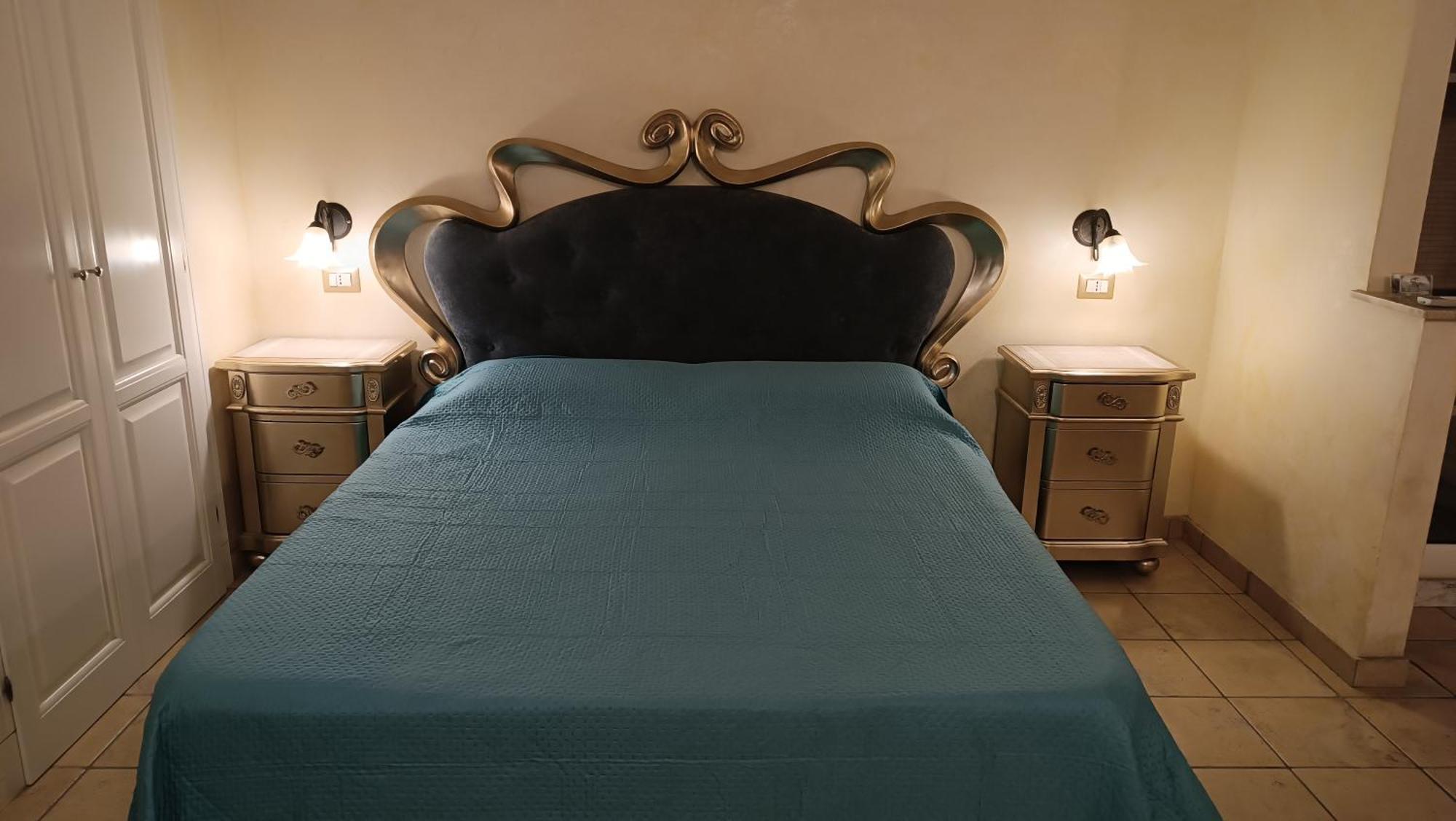 Residenza Casale San Francesco Lejlighedshotel Tropea Eksteriør billede